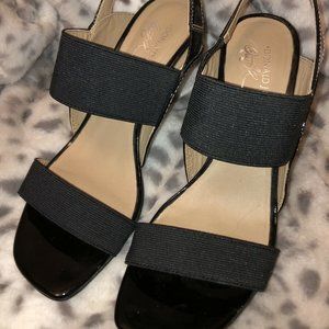 Donald J. Pliner Black High Heeled Shoes Size 7.5M